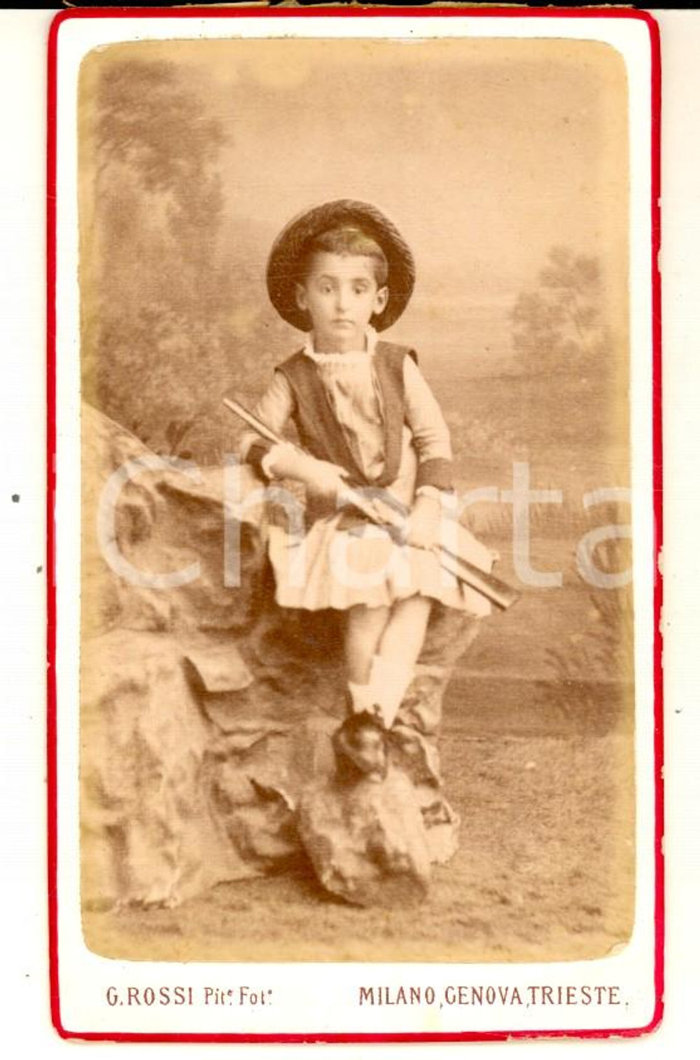 Fotografia d epoca originale 1880 ca MILANO Ritratto di bambino in costume da caccia Foto Giulio ROSSI CDV 1