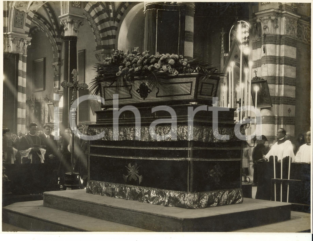Fotografia d epoca originale 1940 ca MILANO Santa Maria del Suffragio  Funerali di Innocente GALIMBERTI 1
