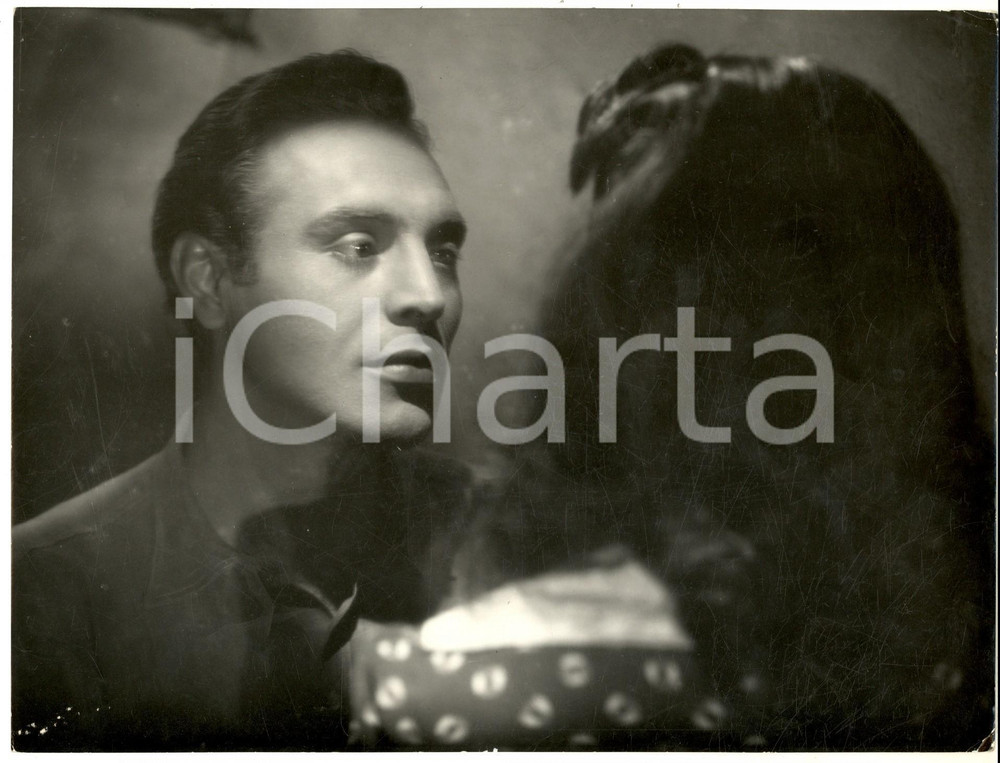 Fotografia d epoca originale 1943 CINEMA Nessuno torna indietro  Roldano LUPI e Maria MERCADER Foto 24x18 1