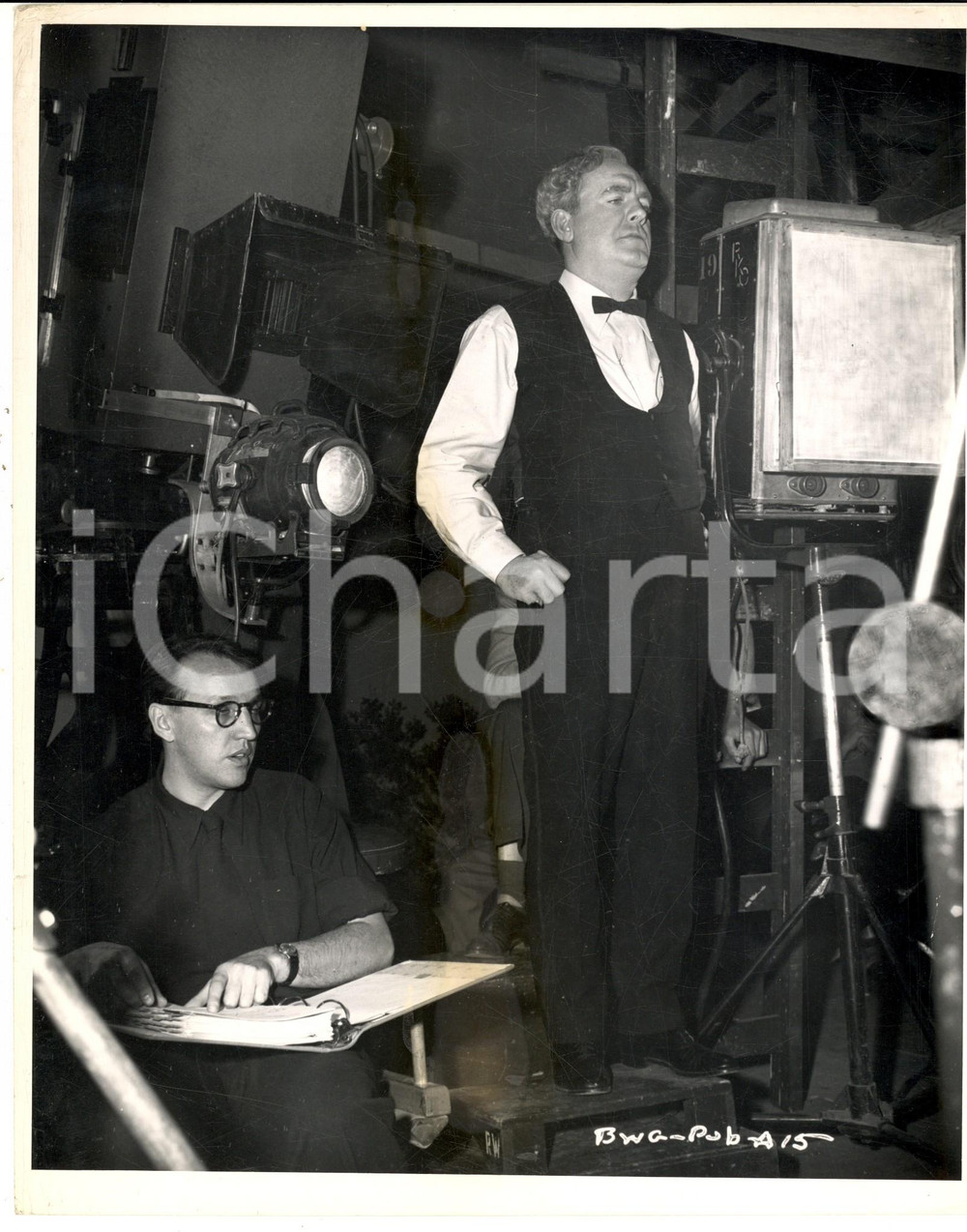Fotografia d epoca originale 1948 CINEMA The boy with green hair Regista Joseph LOSEY con Pat O BRIEN Foto 1