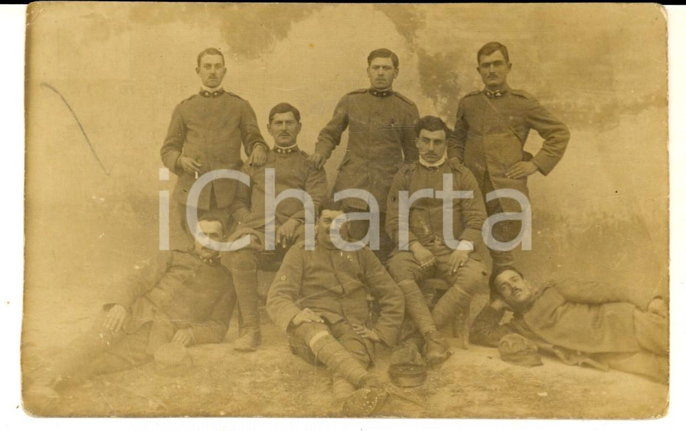 Fotografia d epoca originale 1915 WW1 ZONA DI GUERRA Gruppo di soldati di artiglieria  Foto cartolina 1