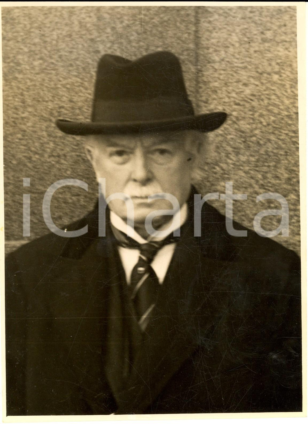 Fotografia d epoca originale 1938 LONDON David LLOYD GEORGE leaving his offices for the House of Commons 1