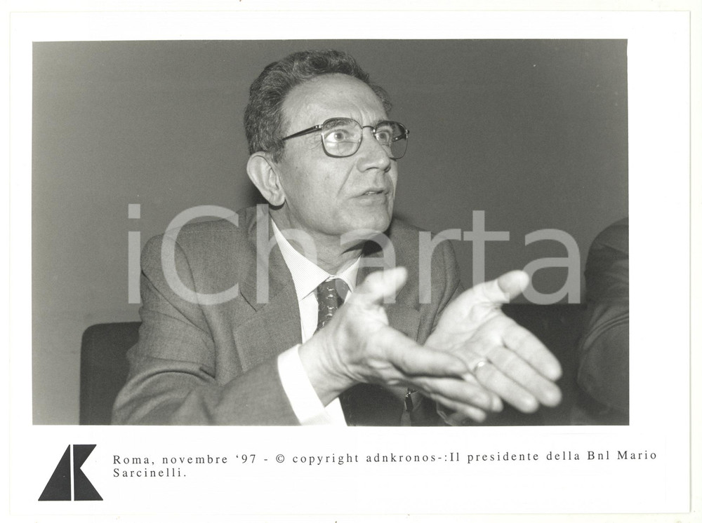 Fotografia d epoca originale 1997 ROMA Mario SARCINELLI presidente BNL durante conferenza stampa  Foto 24x17 1