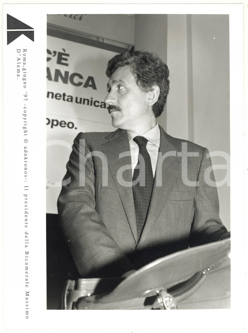 Fotografia d epoca originale 1997 ROMA Ritratto di Massimo D ALEMA presidente della Bicamerale  Foto 17x24 1