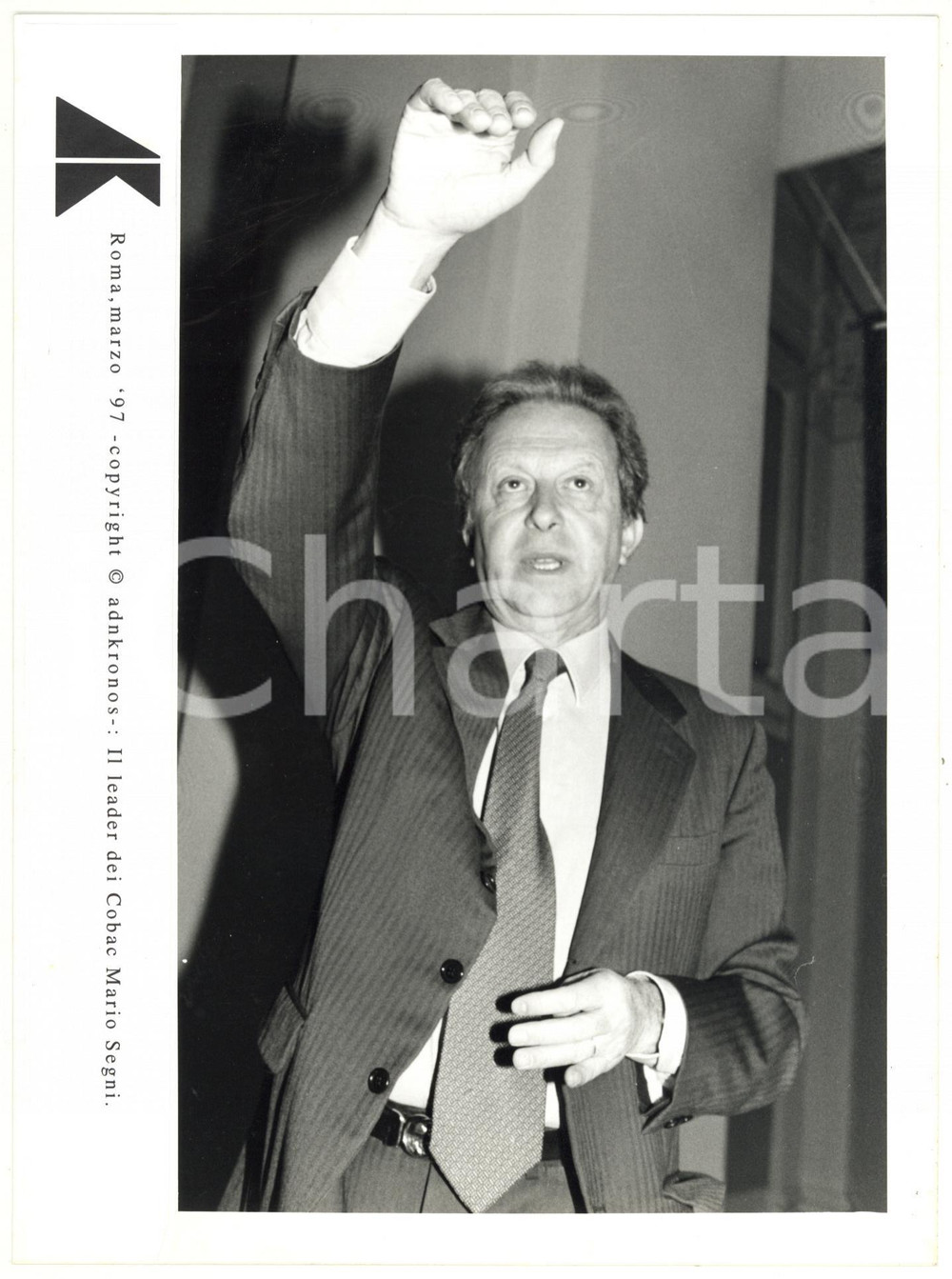 Fotografia d epoca originale 1997 ROMA Ritratto di Mario SEGNI leader dei COBAC  Foto 17x24 cm 1