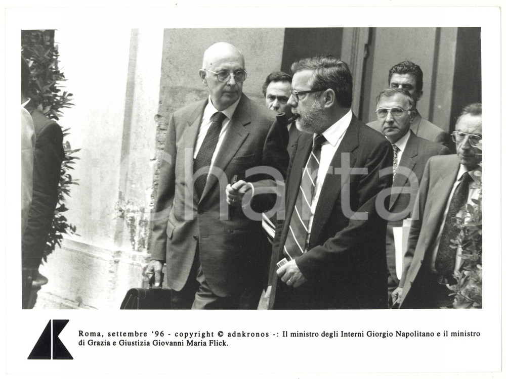 Fotografia d epoca originale 1996 ROMA Giorgio NAPOLITANO e Giovanni Maria FLICK mentre fuma una pipa  Foto 1