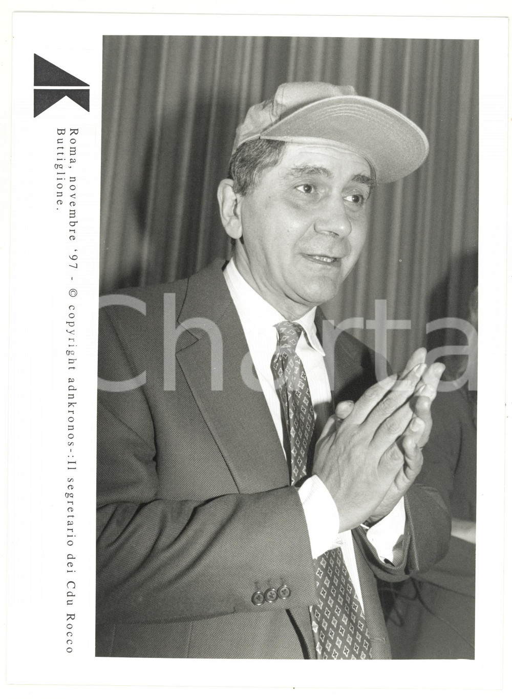 Fotografia d epoca originale 1997 ROMA  CDU Rocco BUTTIGLIONE indossa cappellino con visiera  Foto 17x24 1