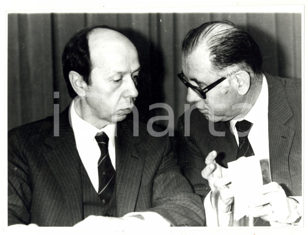 Fotografia d epoca originale 1995 ca ROMA  Incontro tra Leopoldo ELIA e Lamberto DINI  Foto 24x17 cm 1