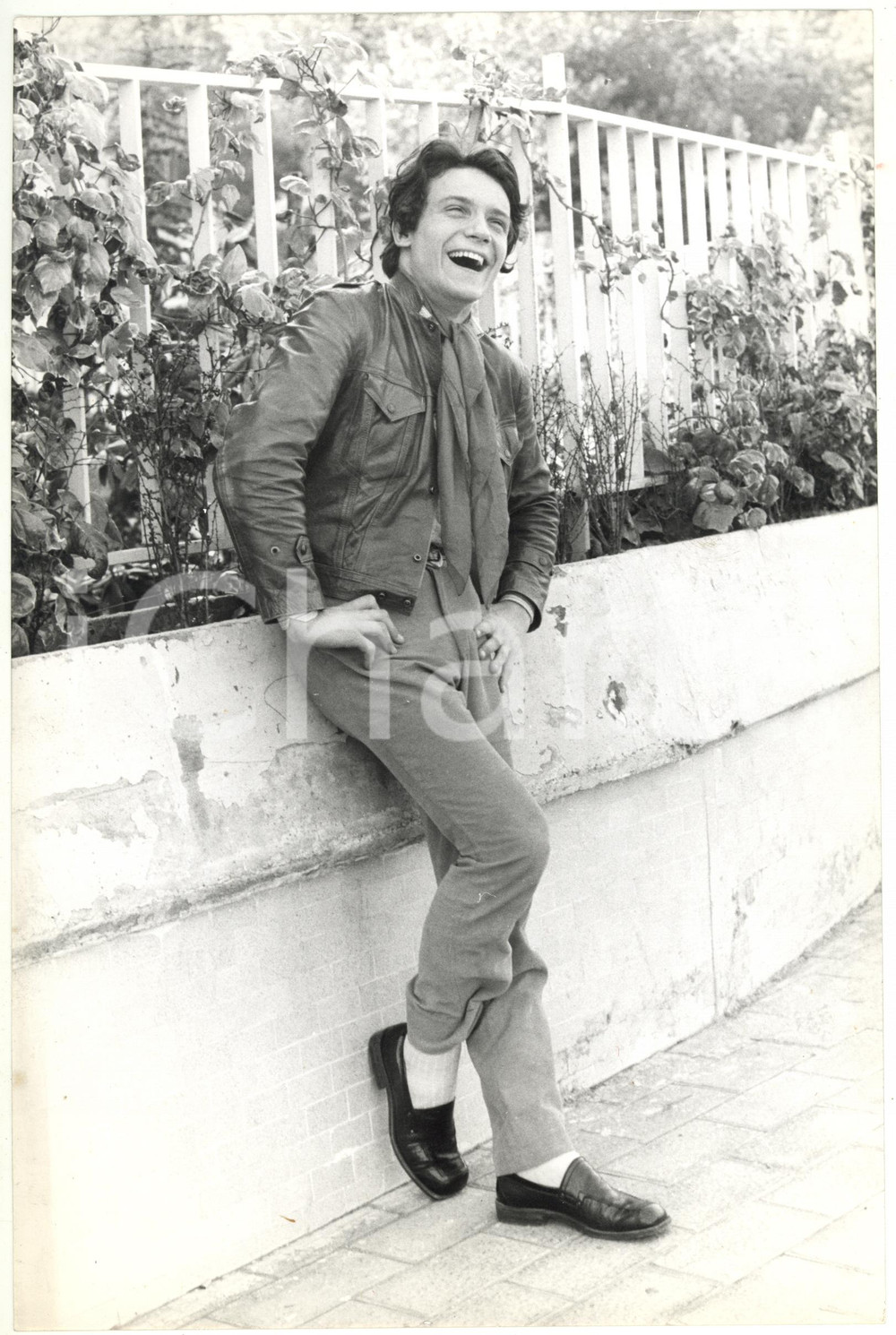 Fotografia d epoca originale 1965 ca NAPOLI Ritratto di Massimo RANIERI sorridente  Foto VINTAGE 20x30 cm 1