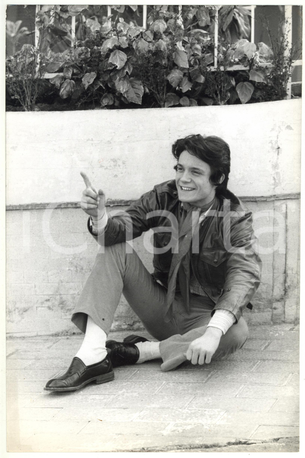 Fotografia d epoca originale 1965 ca NAPOLI Ritratto di Massimo RANIERI sorridente  Fotografia VINTAGE 20x30 1