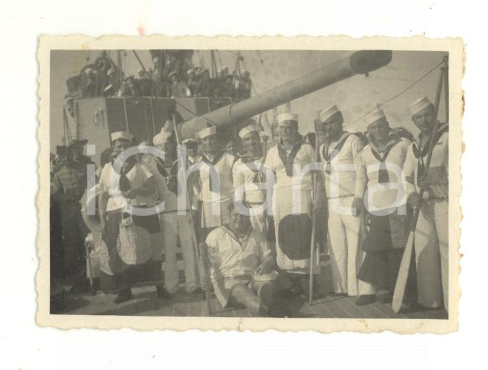 Fotografia d epoca originale 1938  TIMOR EST Festa di SAO JOAO a bordo della nave GonÃ§alves Zarco Foto 1