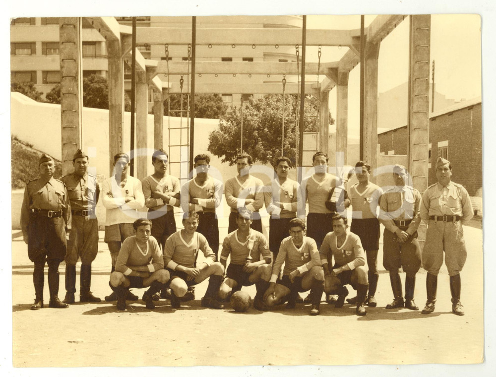 Fotografia d epoca originale 1950 LISBONA PORTUGAL CALCIO Squadra vincitrice del campionato  Foto VINTAGE 1