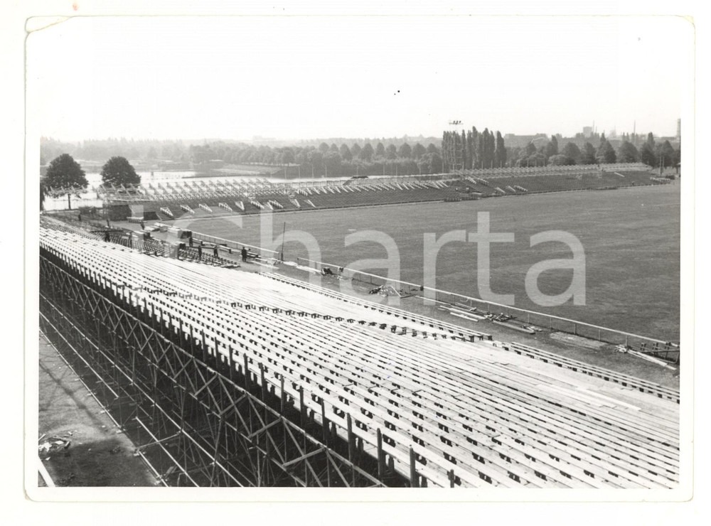 Fotografia d epoca originale 1953 HAMBURG  DEUTSCHES TURNFEST  Tribune in allestimento  Foto 18x13 cm 1