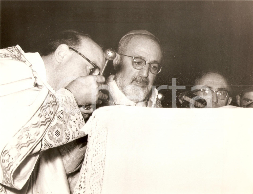Fotografia d epoca originale 1955 ROMA Chiesa del GesÃ¹  Krikor Bedros XV AGHAGIANIAN pronuncia benedizione 1