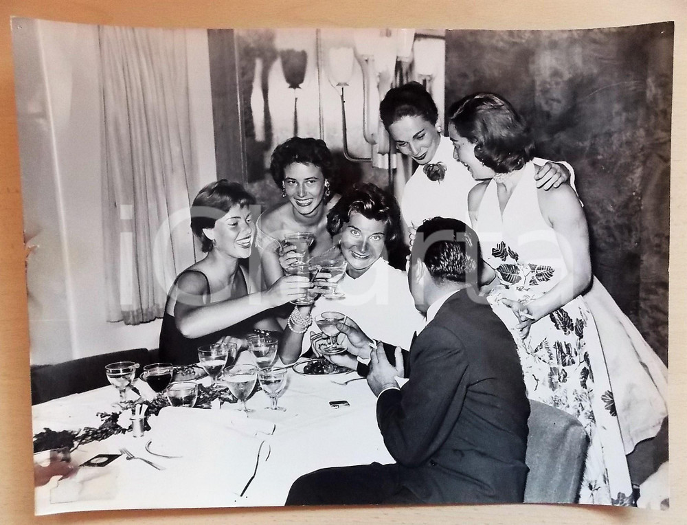 Fotografia d epoca originale 1950 ca ITALIA  M/N AUGUSTUS Festa di compleanno a bordo  Foto 40x30 cm 1