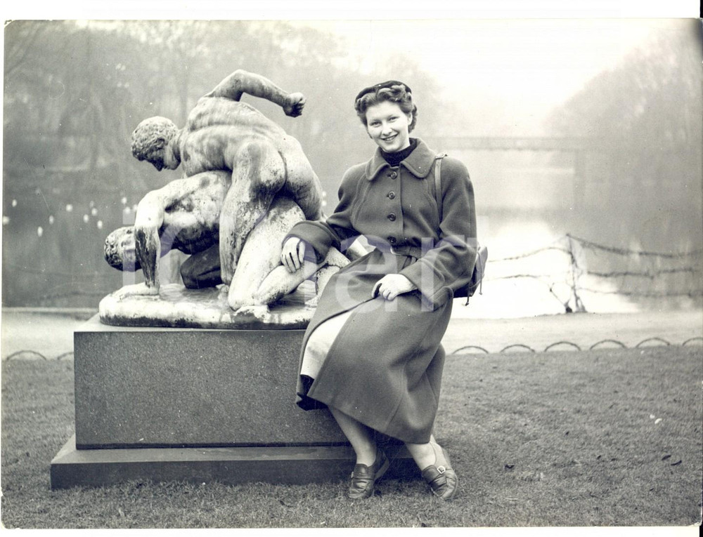 Fotografia d epoca originale 1952 COPENHAGEN Ellen ZIBRANDTSEN long jumper afor the Olympics  Photo 1