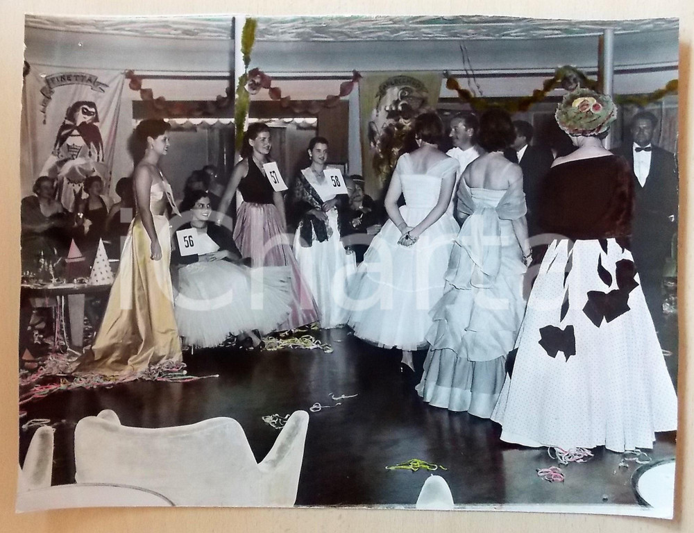 Fotografia d epoca originale 1950 ca T/N CONTE BIANCAMANO Crociera  Elezioni miss Biancamano Foto 40x30 cm 1