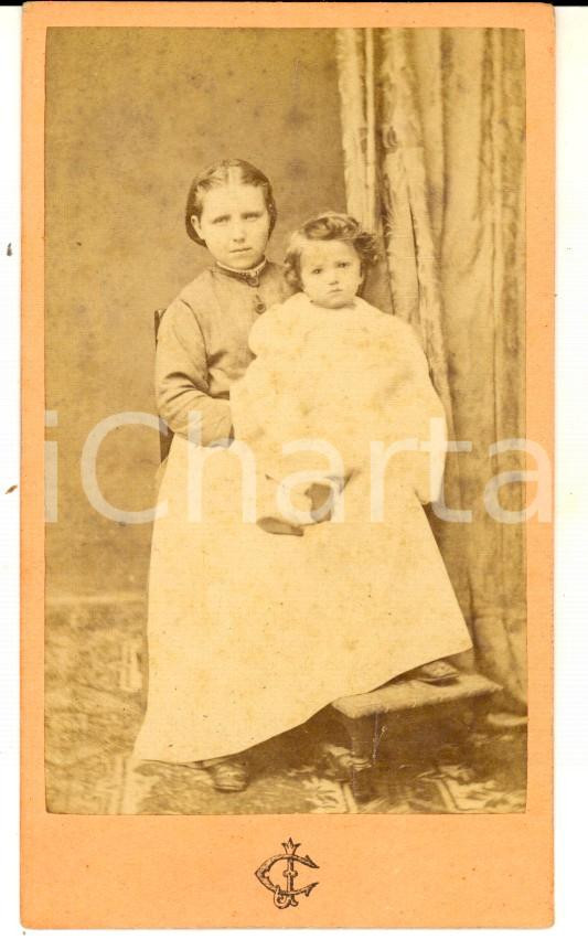 Fotografia d epoca originale 1870 CONSTANTINE ALGERIE Portrait d enfant avec sa nourrice Photo CHAZAL CDV 1