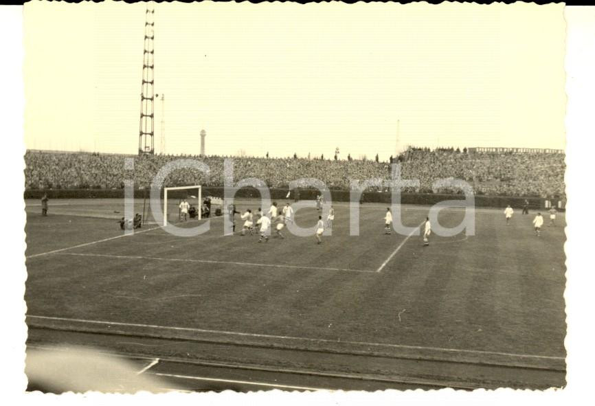 Fotografia d epoca originale 1959 PRAGA CALCIO NAZIONALE CecoslovacchiaItalia 21  Azione Foto 10x7 cm 1