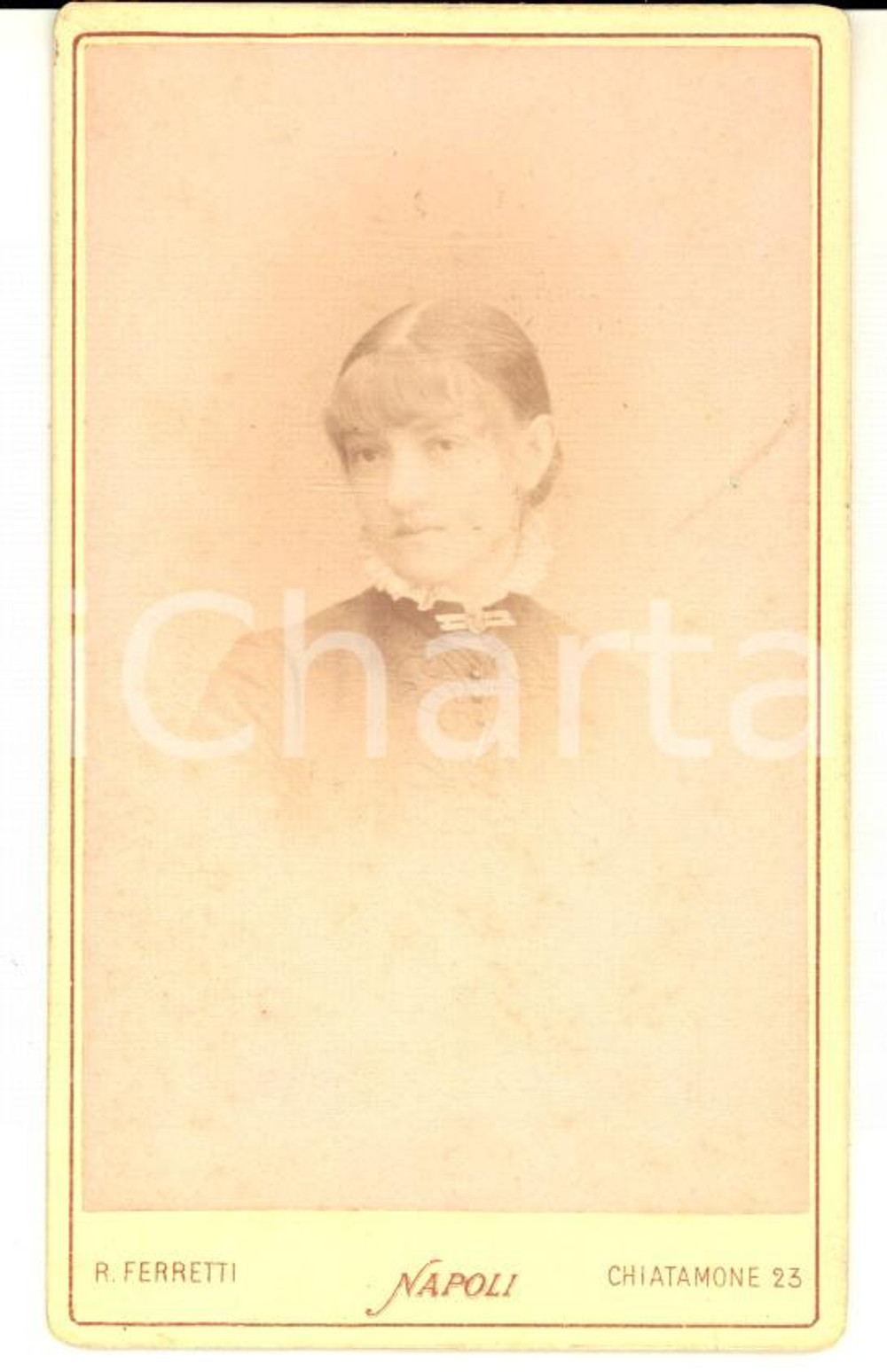 Fotografia d epoca originale 1880 ca NAPOLI Ritratto di una giovane donna Foto Raffaello FERRETTI CDV 1