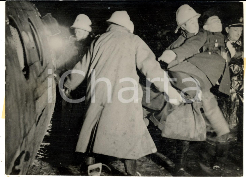 Fotografia d epoca originale 1959 COLOMBES Protection Civile  Simulacre de catastrophe aÃ©rienne  Photo 1