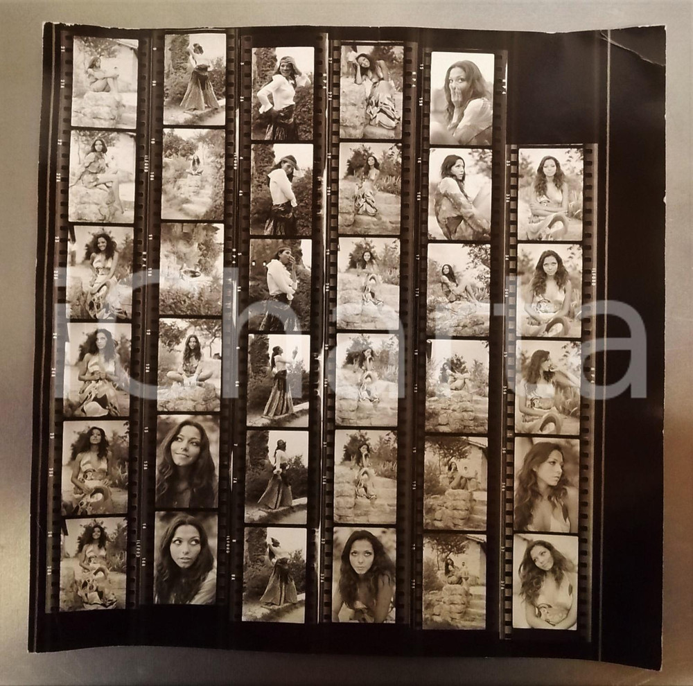 Fotografia d epoca originale 1970 ca s. l. COSTUME Tamara BARONI posa in abito lungo Foto 35 provini 1