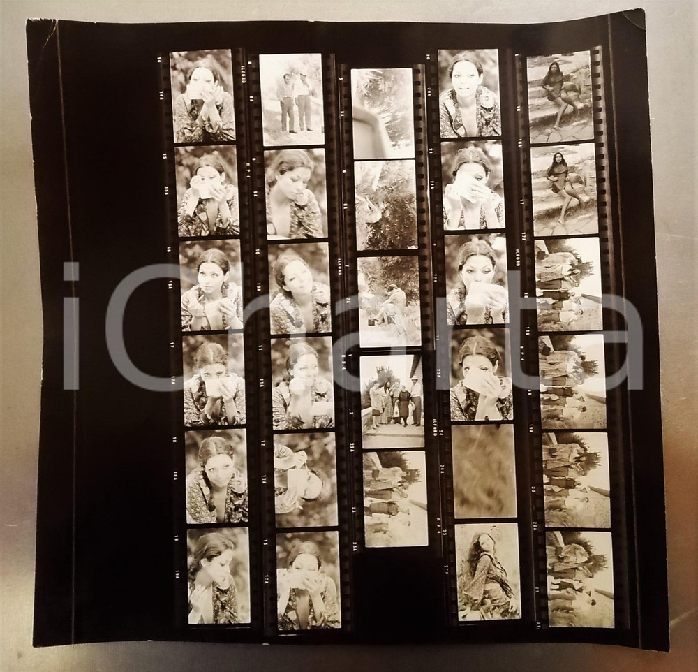 Fotografia d epoca originale 1970 ca s. l. COSTUME Tamara BARONI ritocca il trucco sul set Foto 29 provini 1