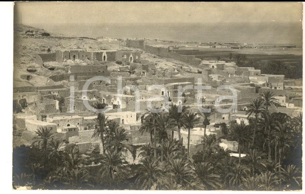Fotografia d epoca originale 1915 ca LIBIA Veduta di un villaggio berbero fortificato  Foto cartolina 1