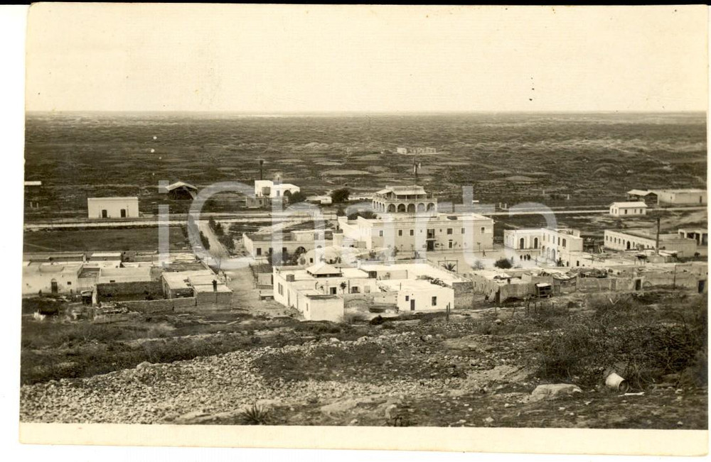 Fotografia d epoca originale 1915 ca LIBIA ITALIANA Panorama con edifici coloniali Fotografia  13x8 1