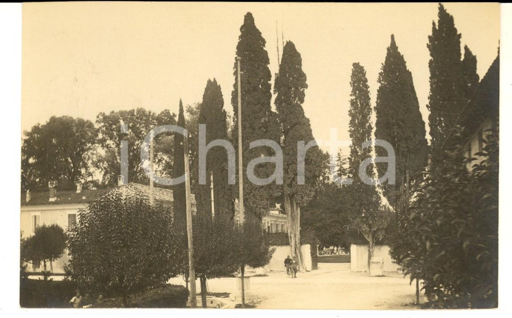 Fotografia d epoca originale 1920 ca TOSCANA Ingresso di una villa padronale Foto cartolina ANIMATA auto 1