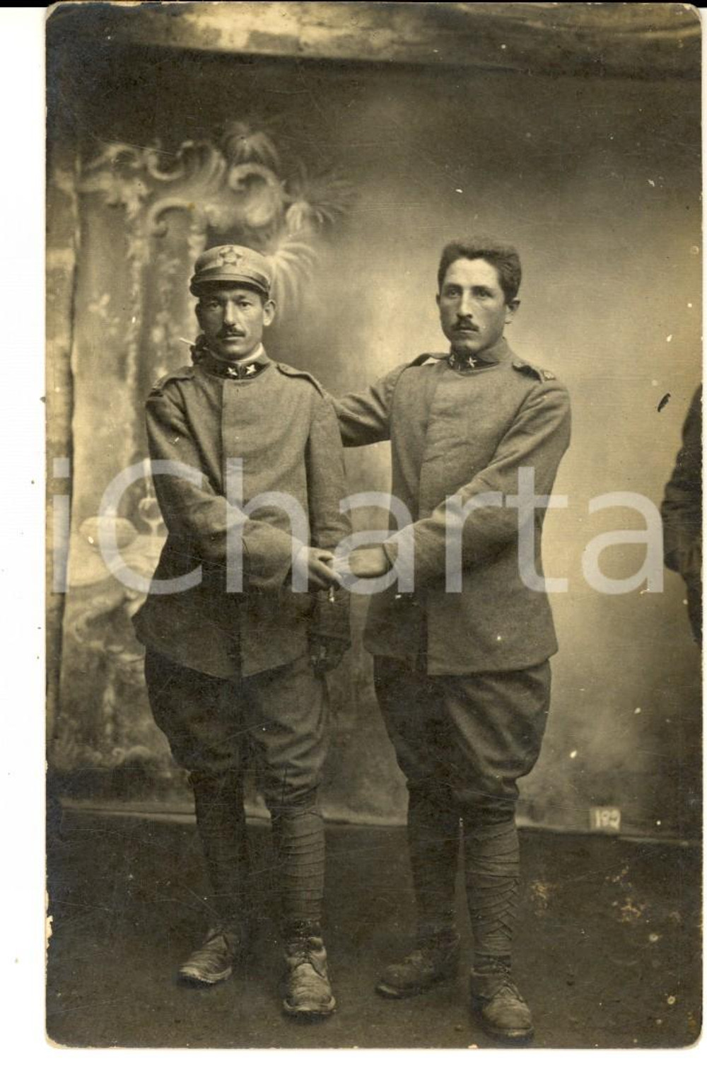 1915 ca WW1 REGIO ESERCITO Coppia di ufficiali si tiene per mano *Foto cartolina