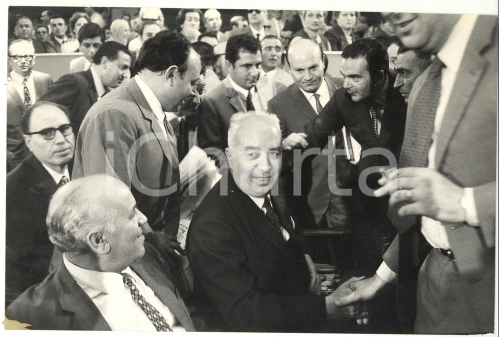Fotografia d epoca originale 1969 ROMA Paolo Emilio TAVIANI all XI Congresso Nazionale DC Foto 30x20 cm 1
