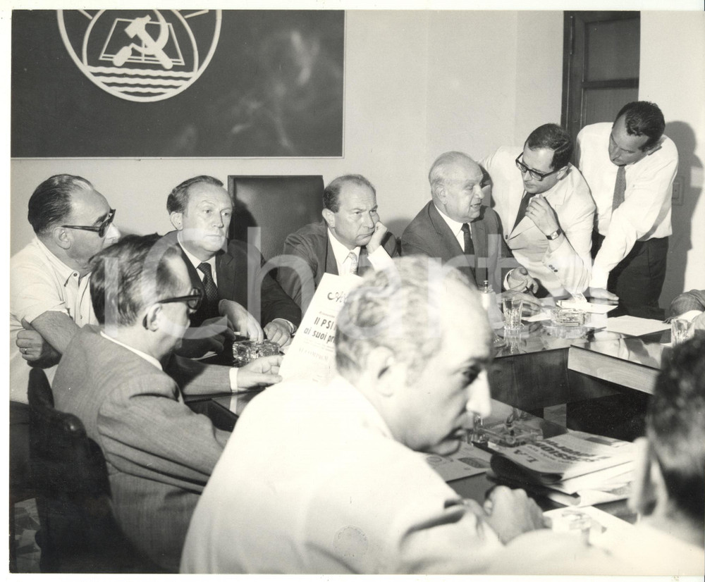 Fotografia d epoca originale 1965 ca ROMA PSI  Francesco DE MARTINO  Luigi BERTOLDI  Italo VIGLIANESI 1