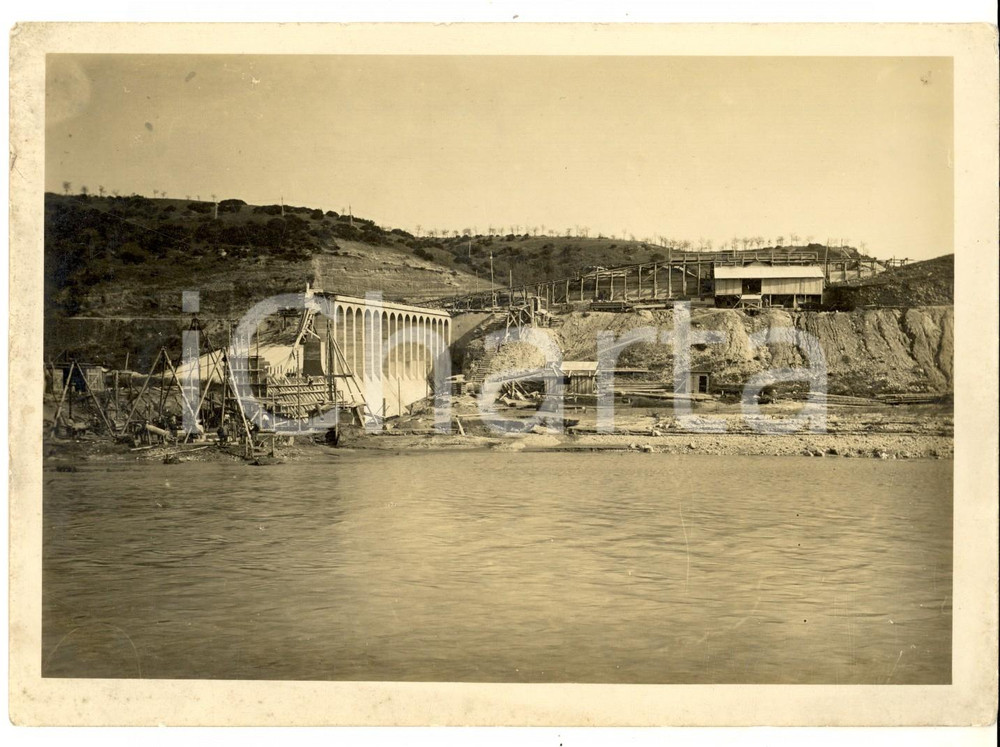 Fotografia d epoca originale 1931 EBOLI Costruzione diga sul fiume SELE  Il cantiere Foto CIMMINO 18x13 cm 1