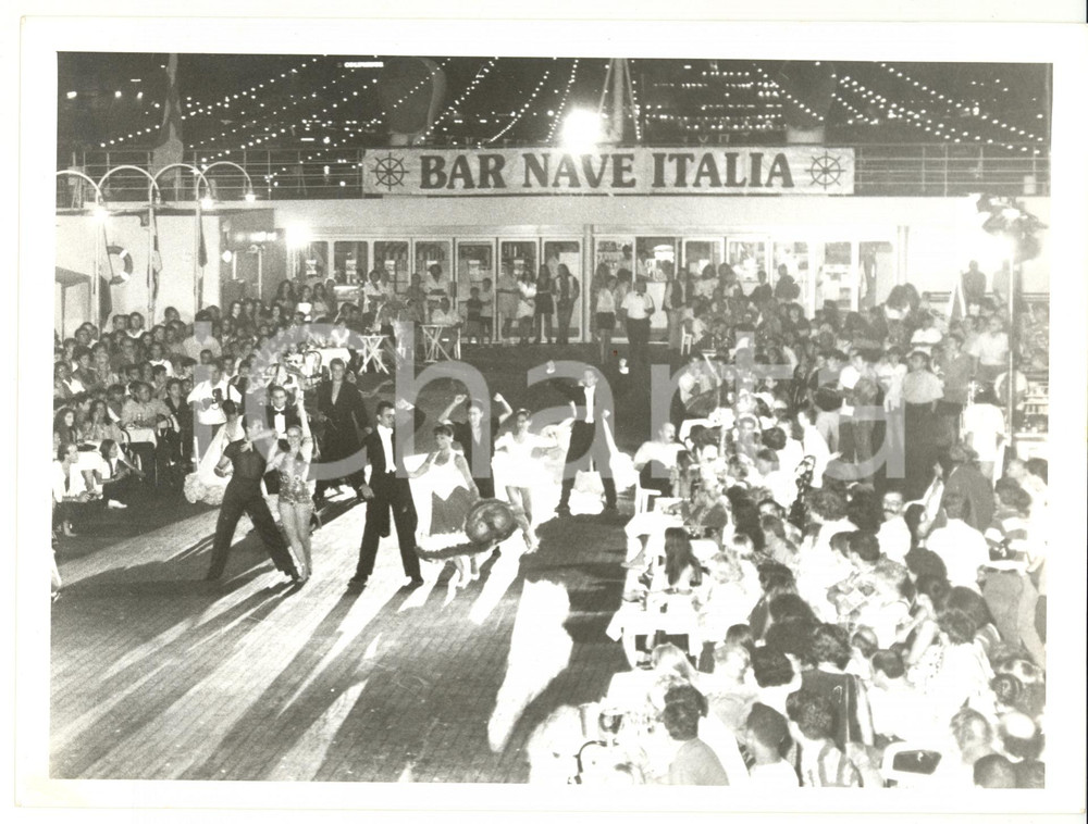 Fotografia d epoca originale 1990 ca GENOVA Bar Nave Italia  Serata danzante Foto VINTAGE 24x18 cm 1