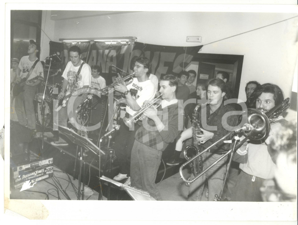 1991  UNIVERSITÀ DI GENOVA Concerto dei PERSIANA JONES *Fotografia VINTAGE 24x18