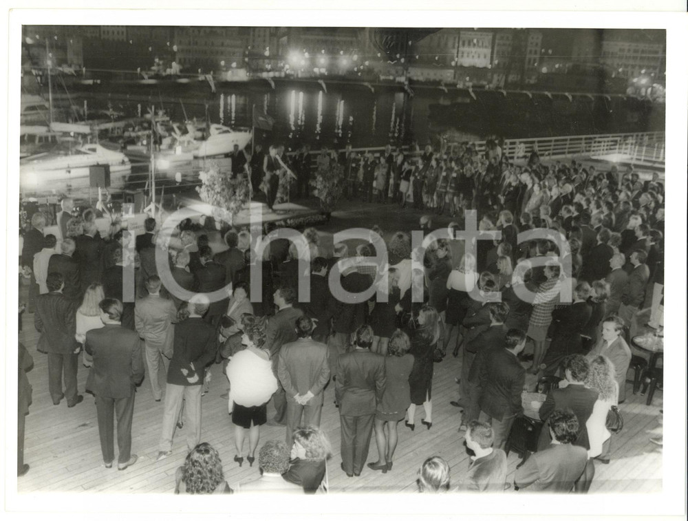Fotografia d epoca originale 1996 GENOVA Claudio BURLANDO inaugura il porticciolo Marina Porto Antico Foto 1
