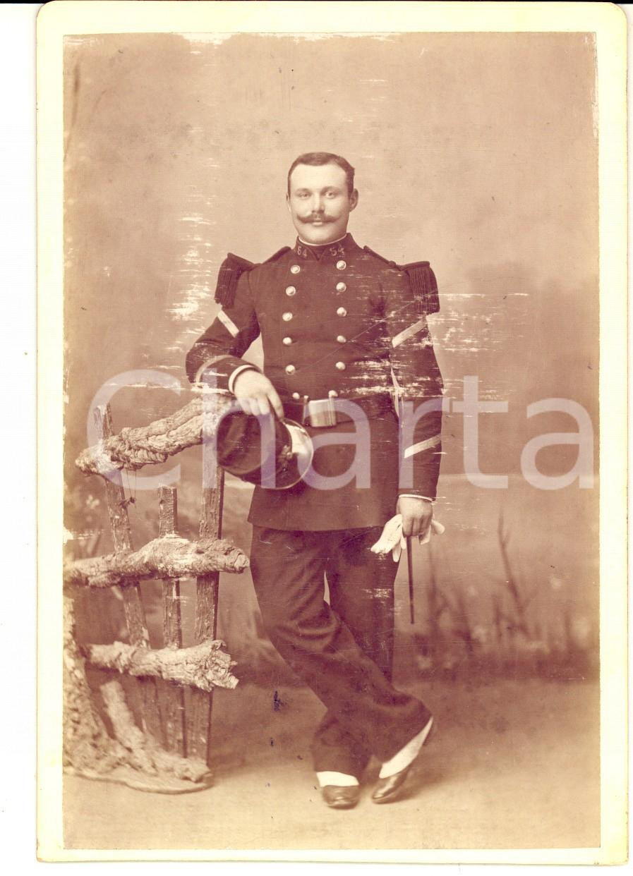 Fotografia d epoca originale 1880 ca COMPIEGNE Officier du 54e rgt Charles CORDIER ?  Photo DAMAGEE 11x16 1