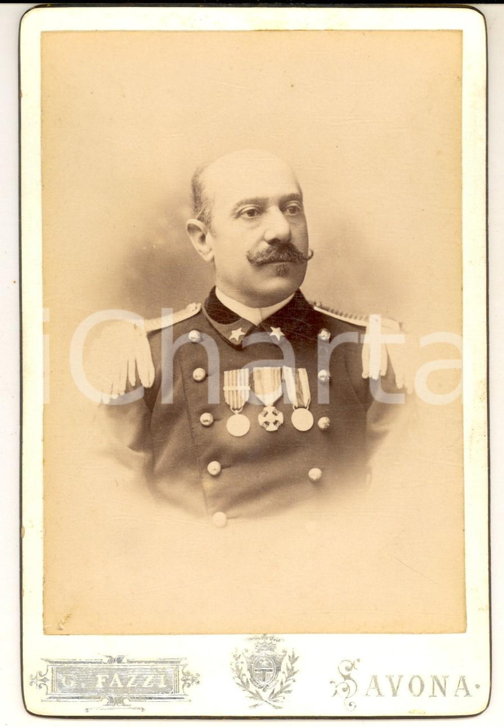 Fotografia d epoca originale 1880 ca SAVONA Ritratto di ufficiale con le decorazioni Foto G. FAZZI 11x16 cm 1
