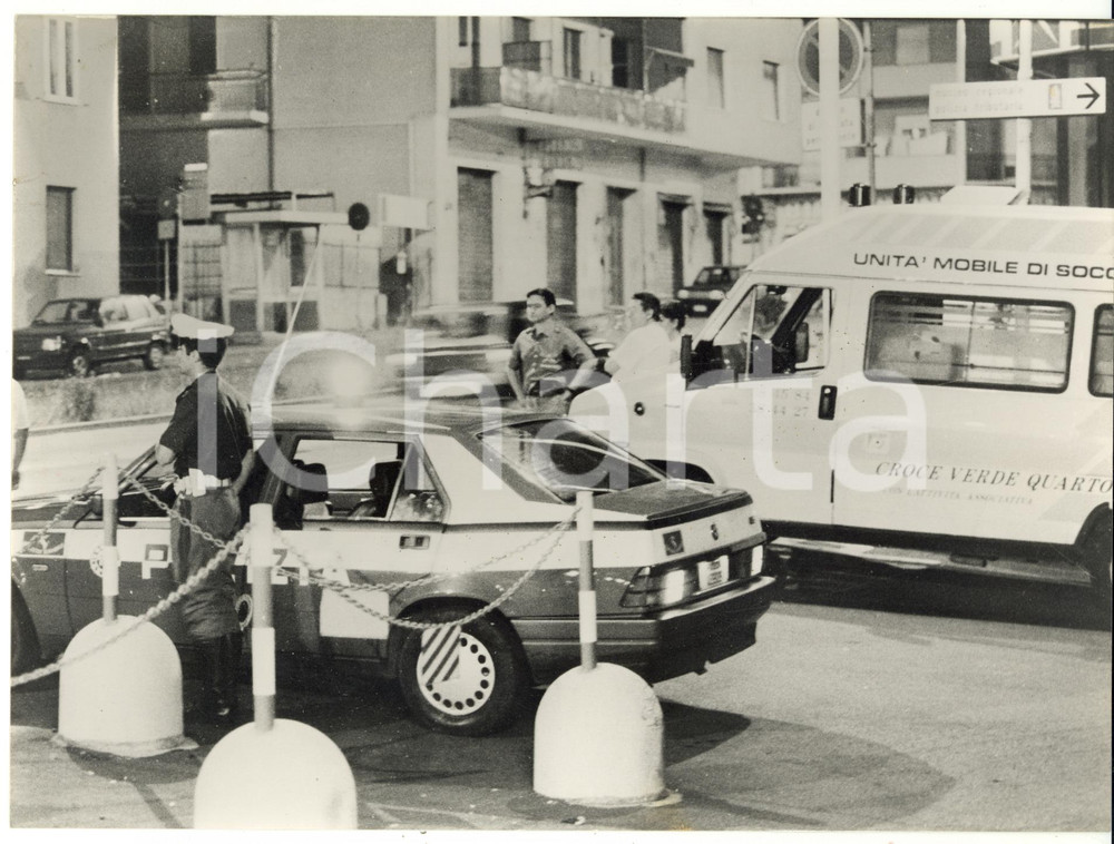 Fotografia d epoca originale 1994 GENOVA Corso Europa  Pattugliamento della Polizia Foto VINTAGE 24x18 cm 1