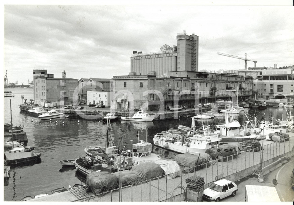 Fotografia d epoca originale 1997 GENOVA Veduta della darsena con Cassa di Risparmio Foto VINTAGE 22x15 1