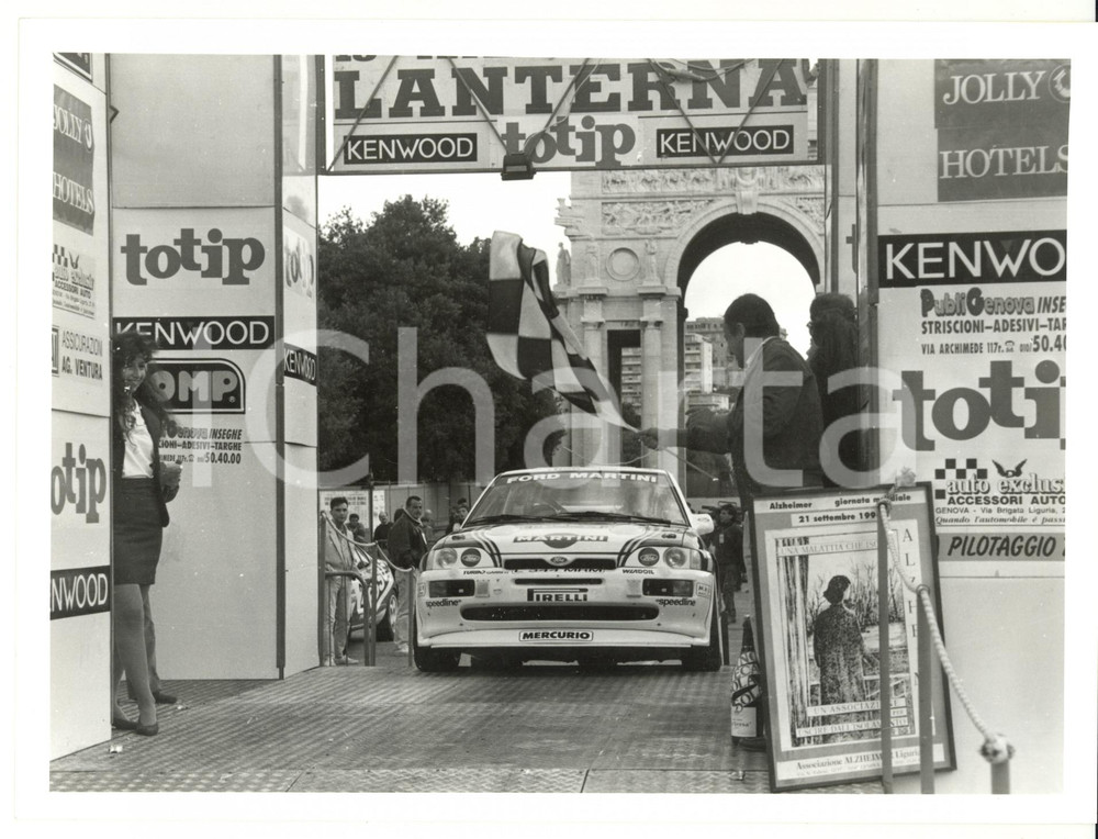Fotografia d epoca originale 1994 GENOVA Piazza della Vittoria  Rally della Lanterna Foto VINTAGE 24x18 cm 1