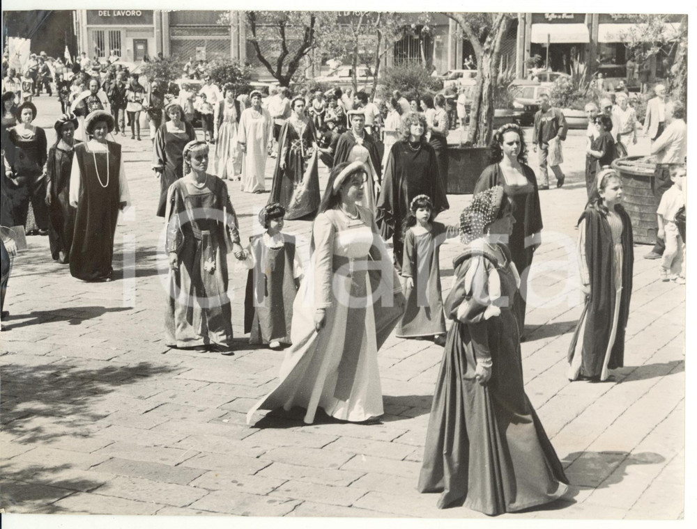 Fotografia d epoca originale 1992 GENOVA Passaggio del corteo storico Foto VINTAGE 24x18 cm 1