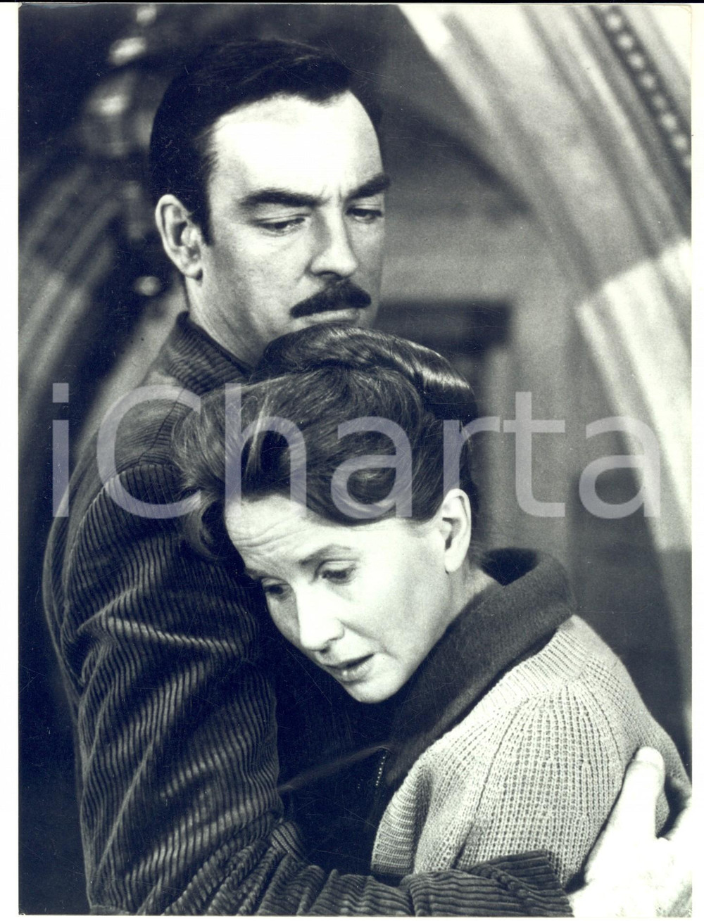 Fotografia d epoca originale 1963 CINEMA Gli invasati  Richards JOHNSON e Julie HARRIS Foto 18x24 cm 1