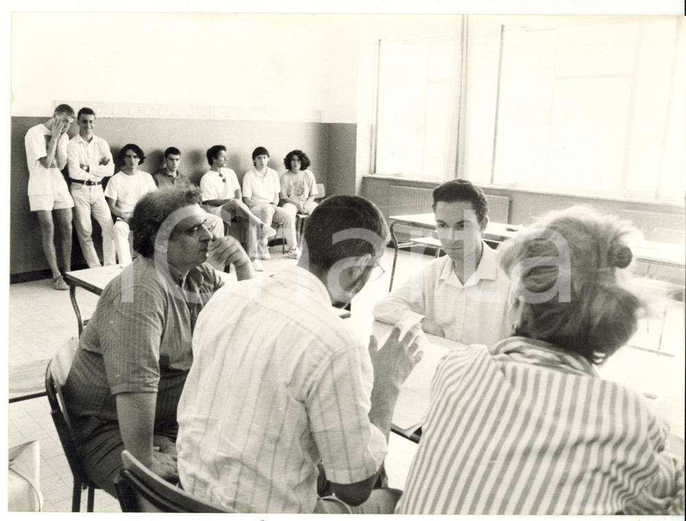 Fotografia d epoca originale 1994 GENOVA  ITIS Giorgi  Esami di maturitÃ  Foto VINTAGE 24x18 cm 1