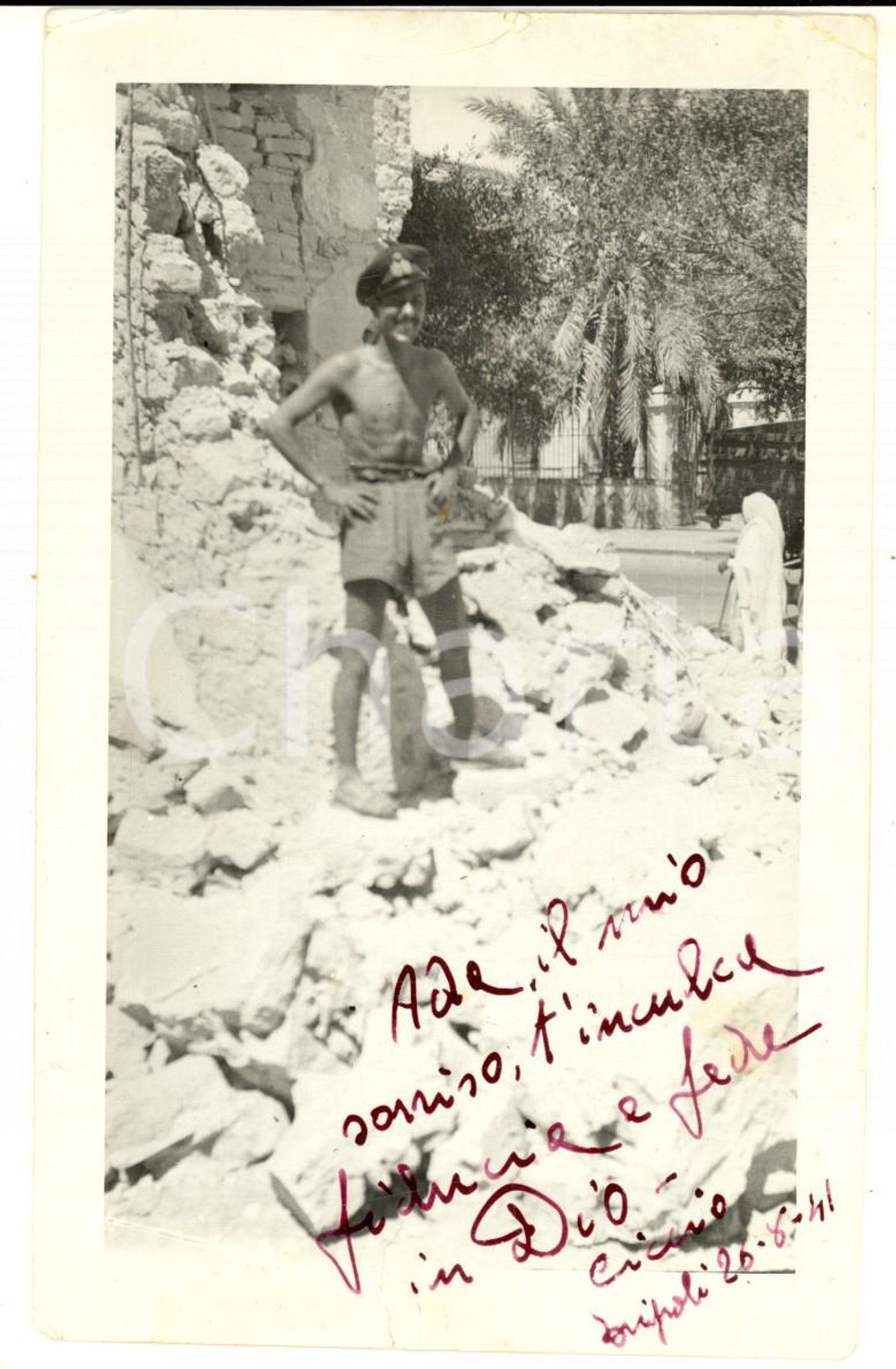 Fotografia d epoca originale 1941 WW2 TRIPOLI Ufficiale italiano in un momento di riposo  Foto 9x15 cm 1