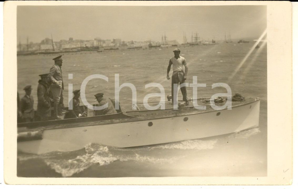 Fotografia d epoca originale 1940 ca ITALIA Ufficiali in perlustrazione con barcaiolo  Italo BALBO ? Foto 1
