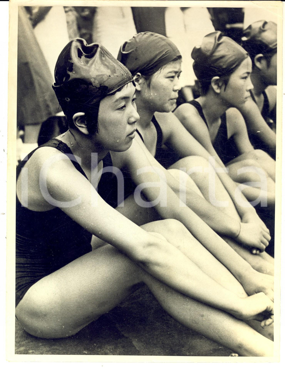 Fotografia d epoca originale 1938 JAPAN Festa di Carnevale in acqua  Giovani nuotatrici  Foto VINTAGE 18x24 1