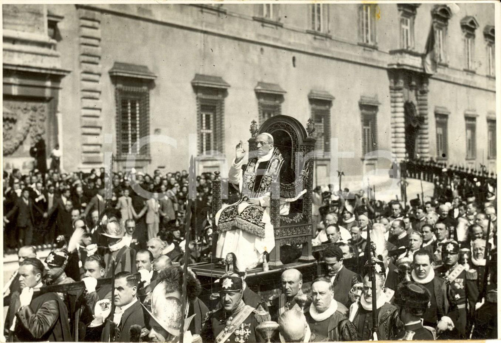 Fotografia d epoca originale 1939 ROMA PIO XII attraversa in sedia gestatoria piazza SAN GIOVANNI IN LATERANO 1
