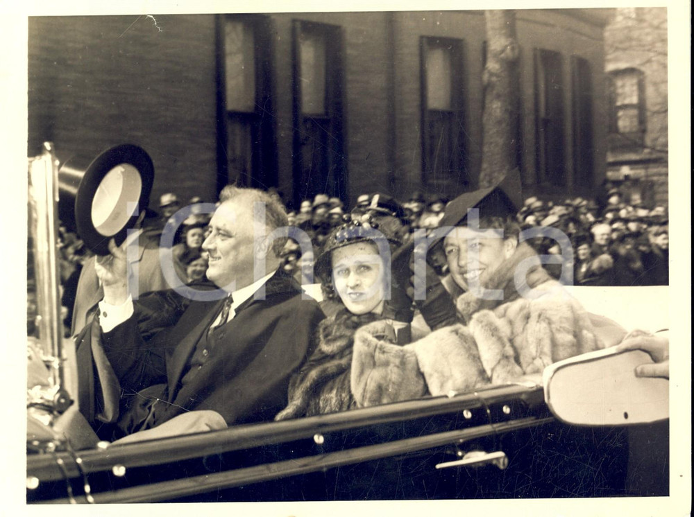Fotografia d epoca originale 1937 WASHINGTON Franklin D. ROOSEVELT and his wife after Easter services  Photo 1